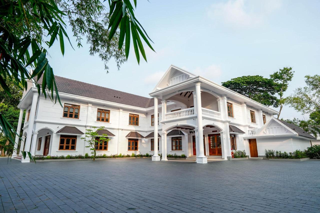 Hotel Heritage Plaza Kottayam Ngoại thất bức ảnh