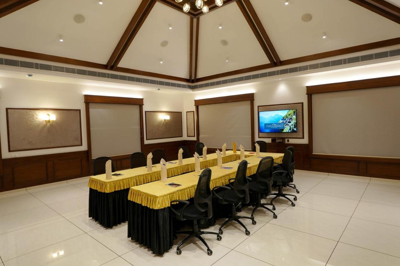 Hotel Heritage Plaza Kottayam Ngoại thất bức ảnh