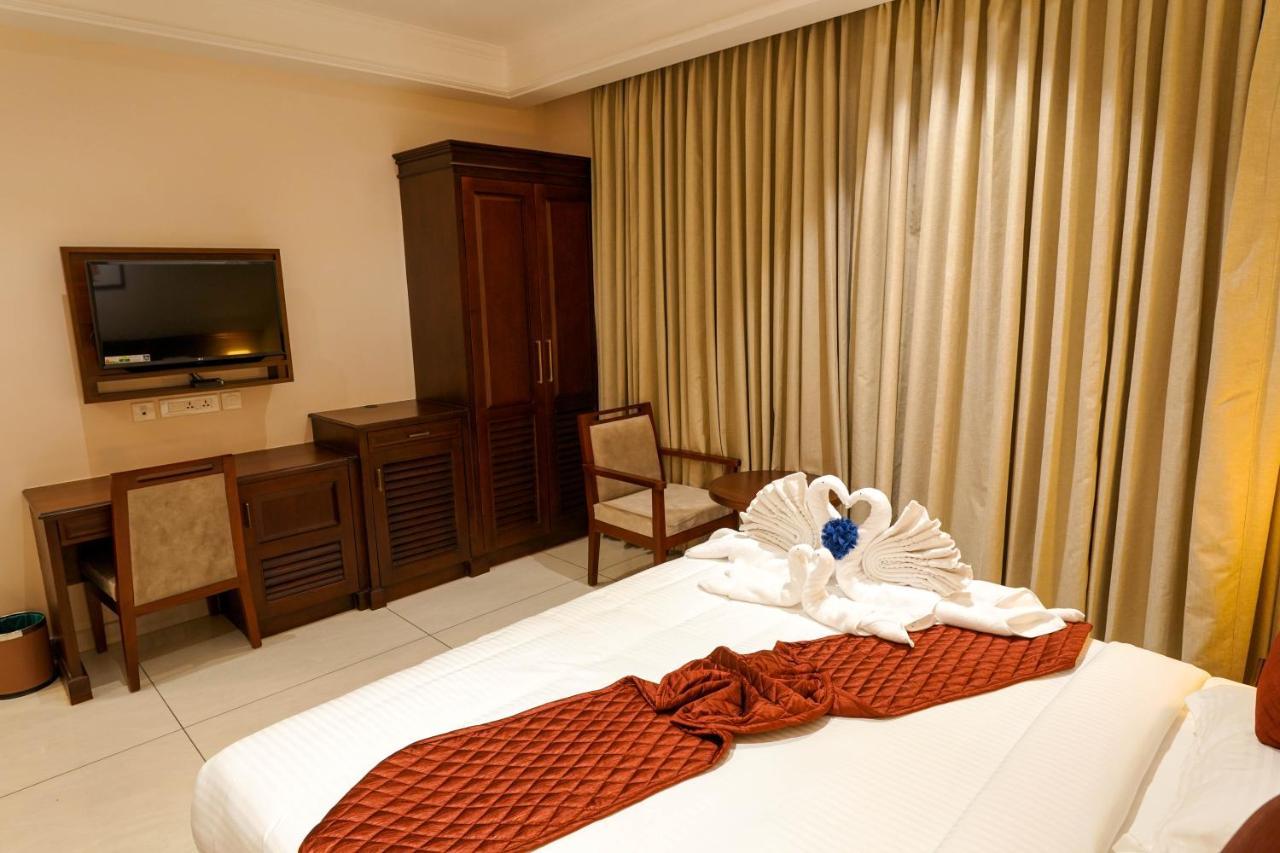 Hotel Heritage Plaza Kottayam Ngoại thất bức ảnh