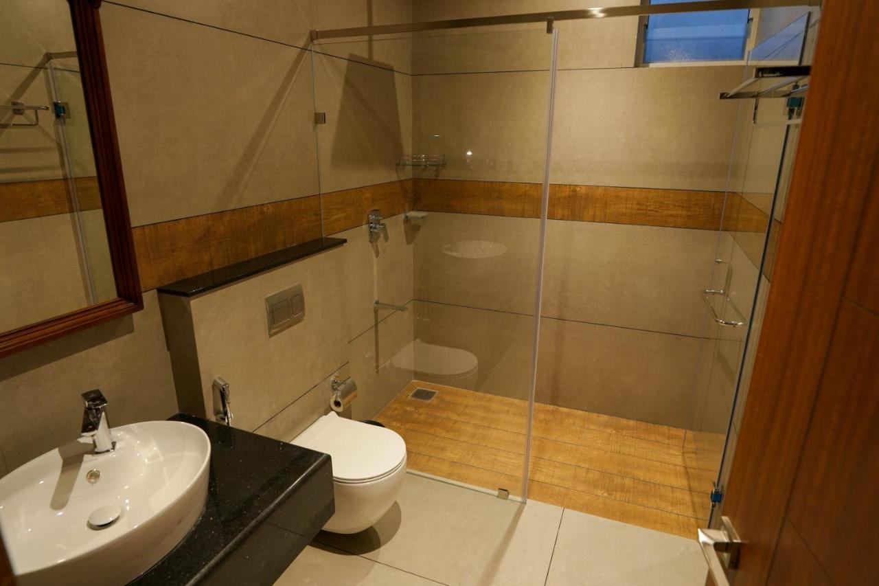 Hotel Heritage Plaza Kottayam Ngoại thất bức ảnh