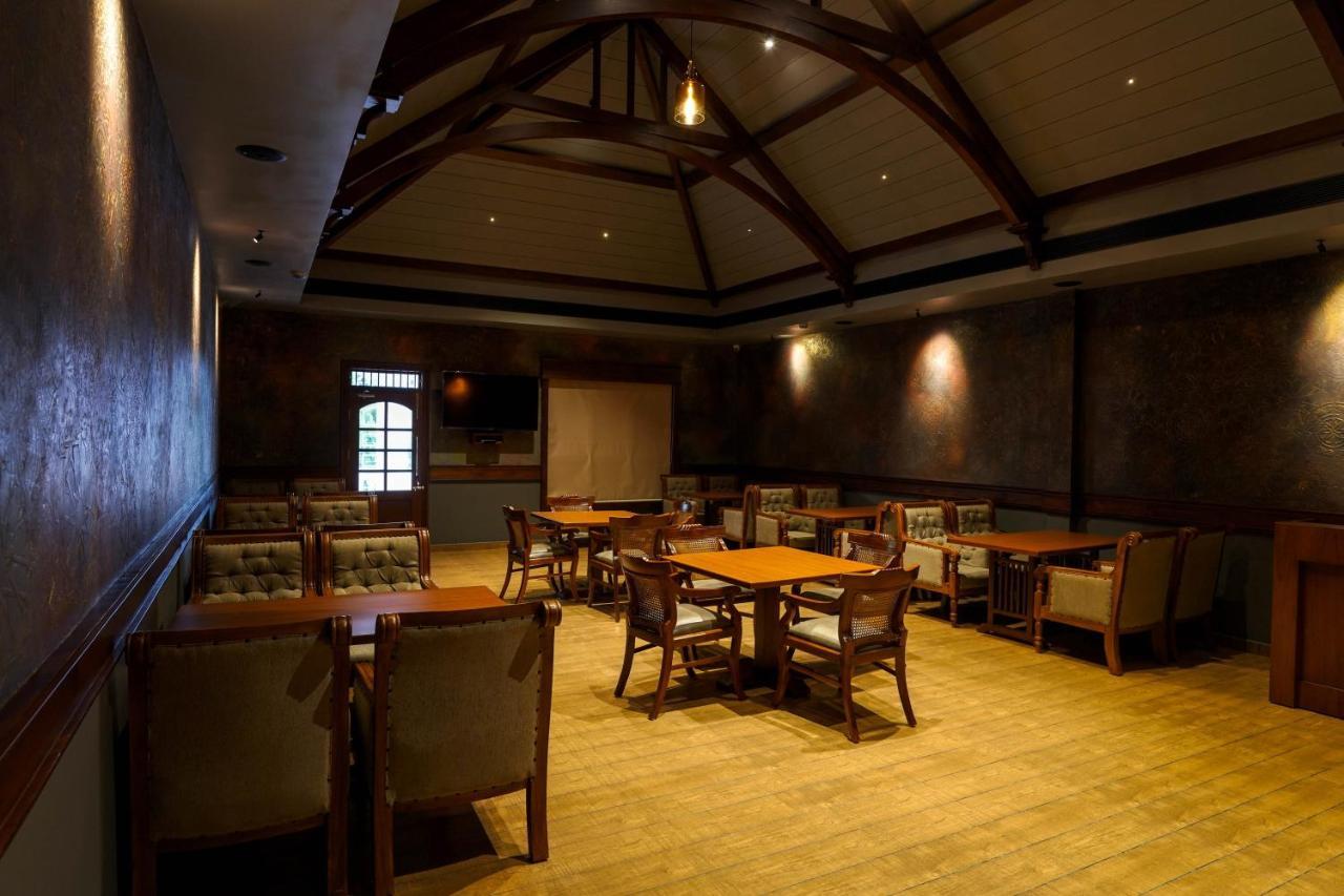 Hotel Heritage Plaza Kottayam Ngoại thất bức ảnh