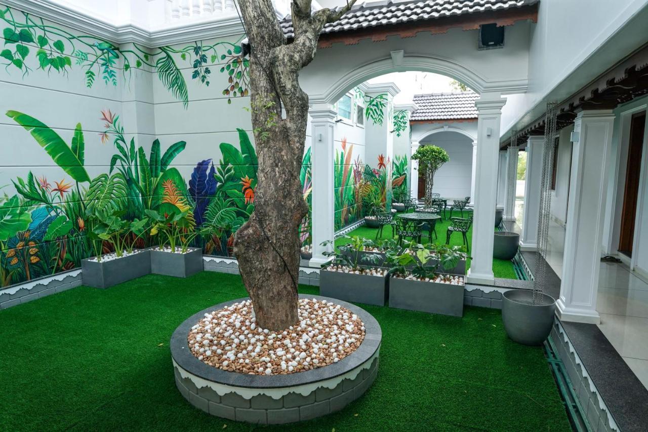 Hotel Heritage Plaza Kottayam Ngoại thất bức ảnh